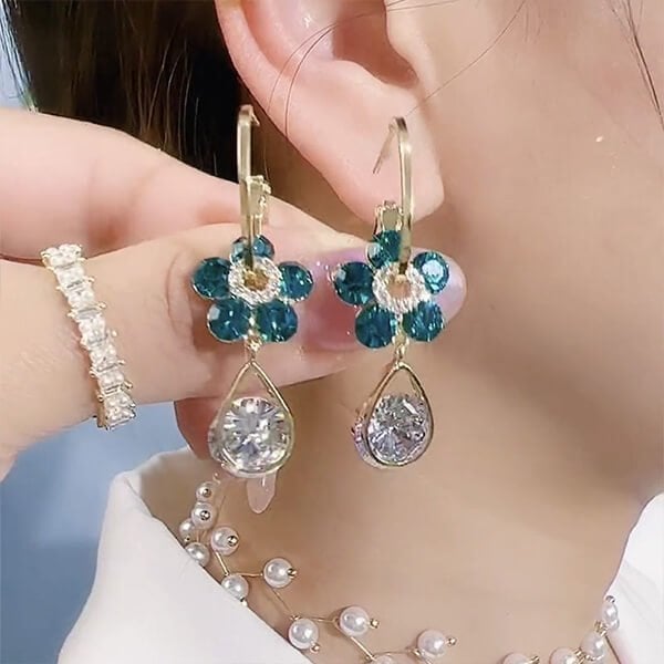 Elara™ Elegant Floral Sparkle