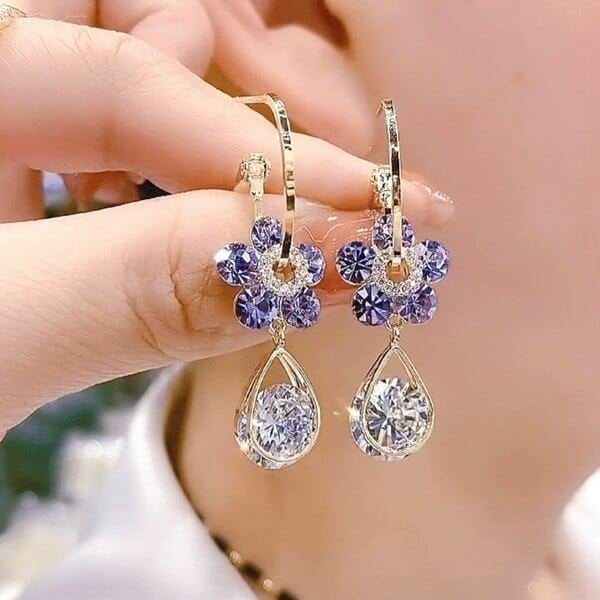 Elara™ Elegant Floral Sparkle