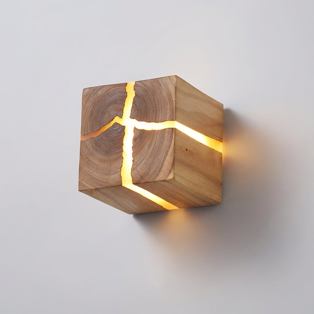Decorative cube wall light – Solique