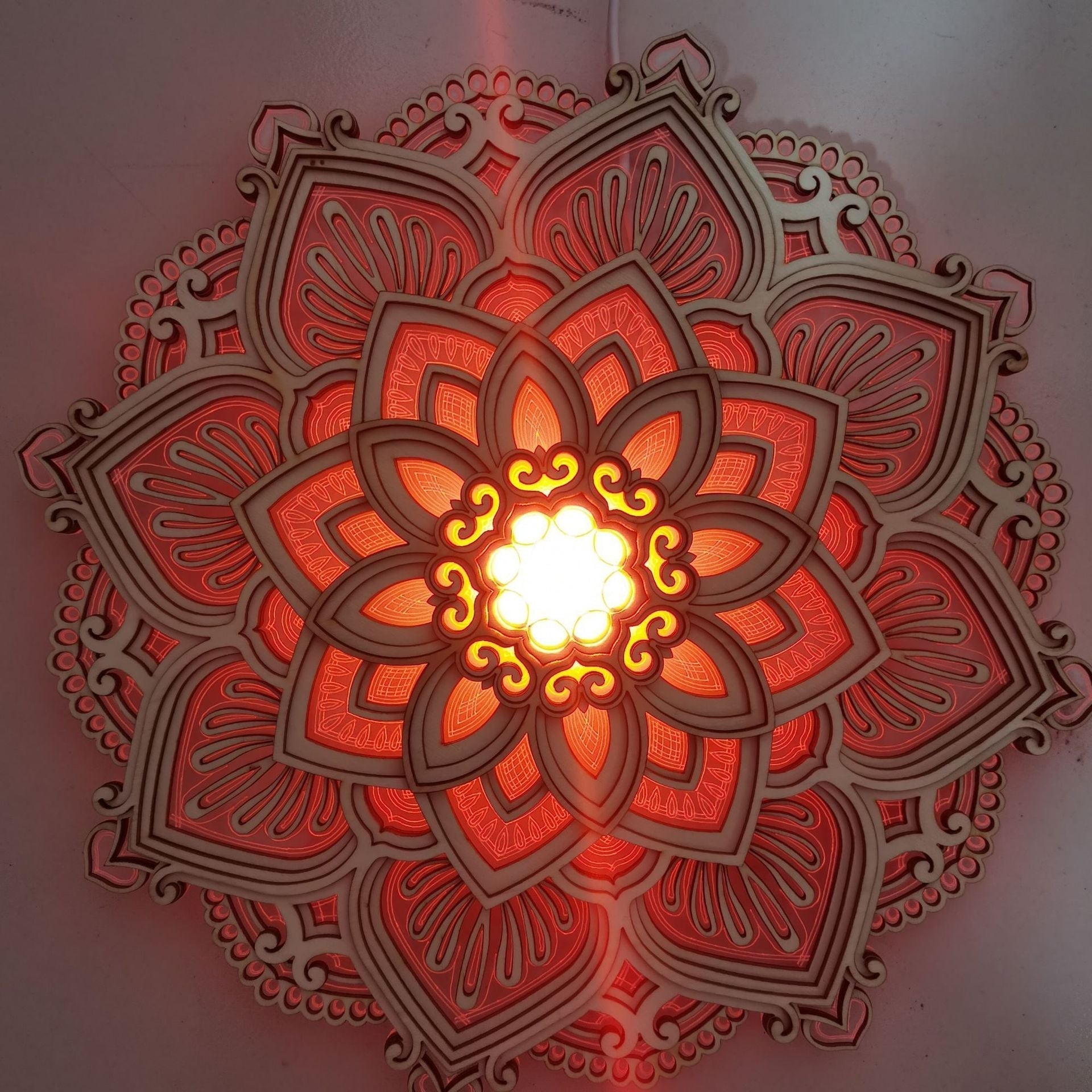 Decorative wall mandala lamp – Mandarise