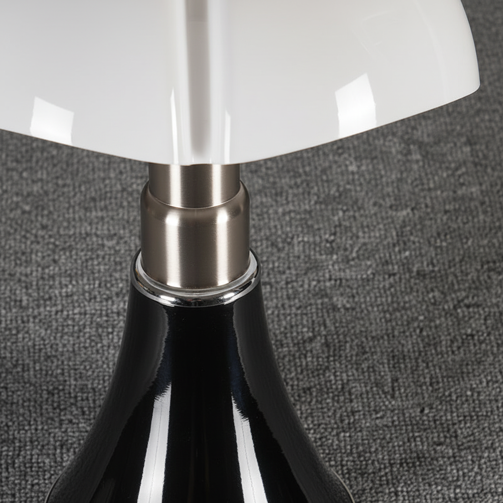 Decorative Lighting in Vintage Style - AmbiBloom
