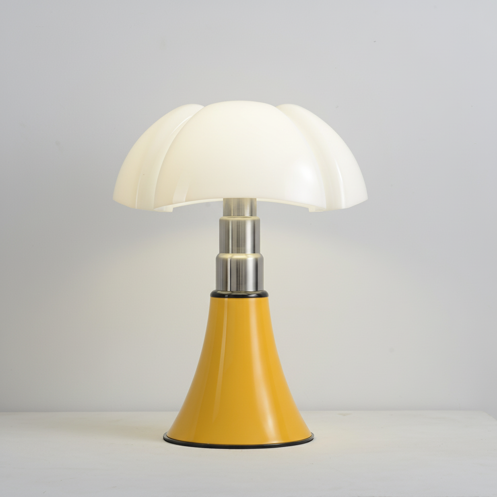 Decorative Lighting in Vintage Style - AmbiBloom