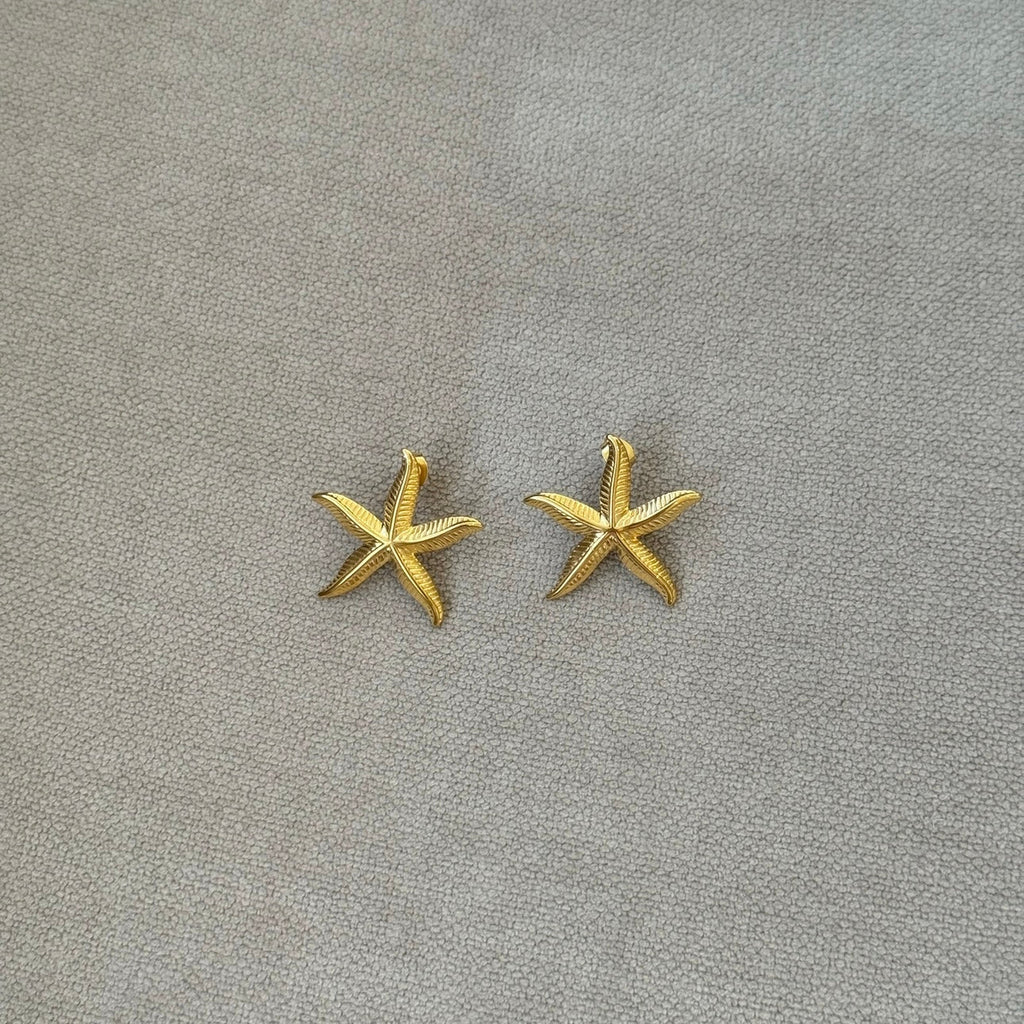 Golden Starfish Earrings – A maritime touch for your style