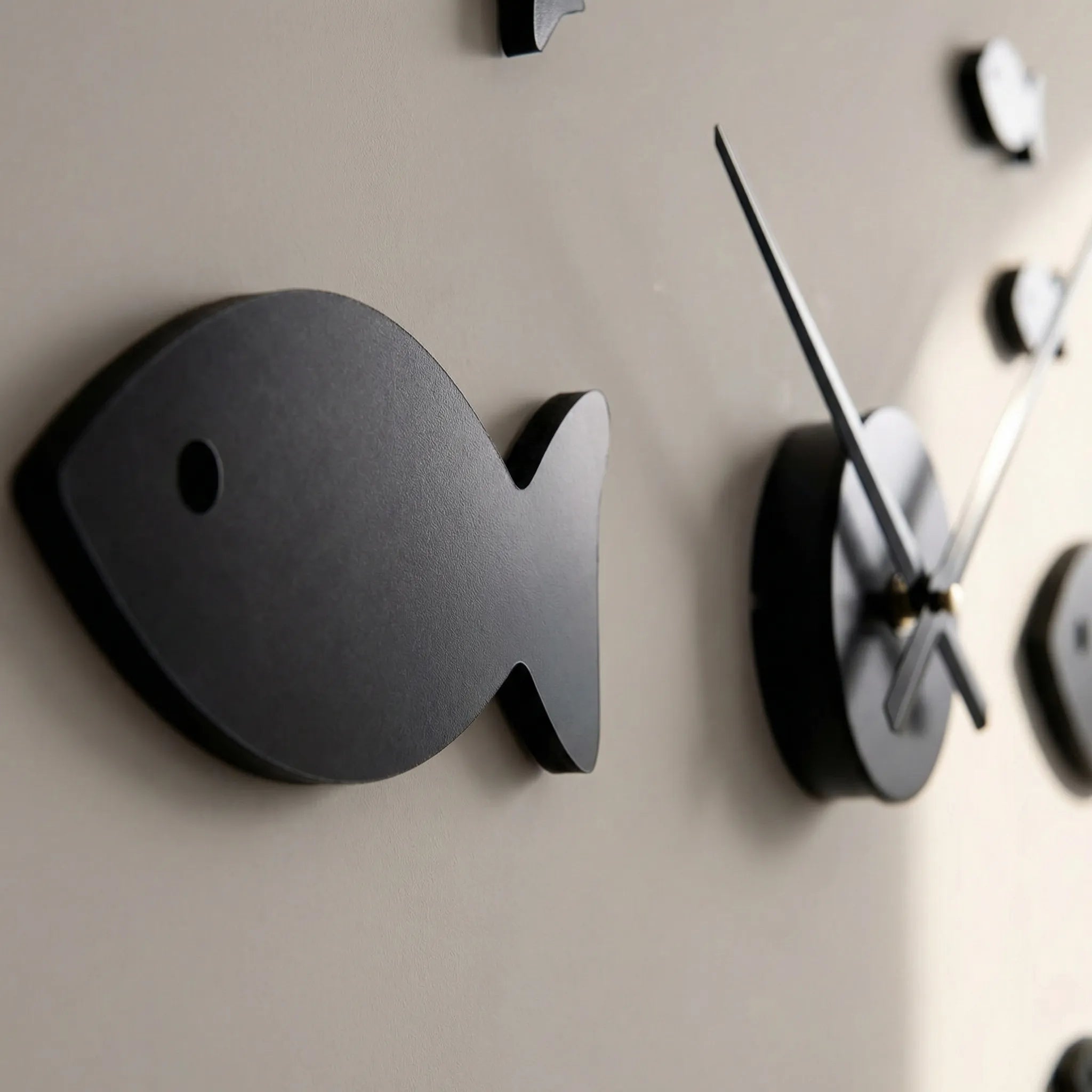 Modern Mirror Wall Clock - Miraflow