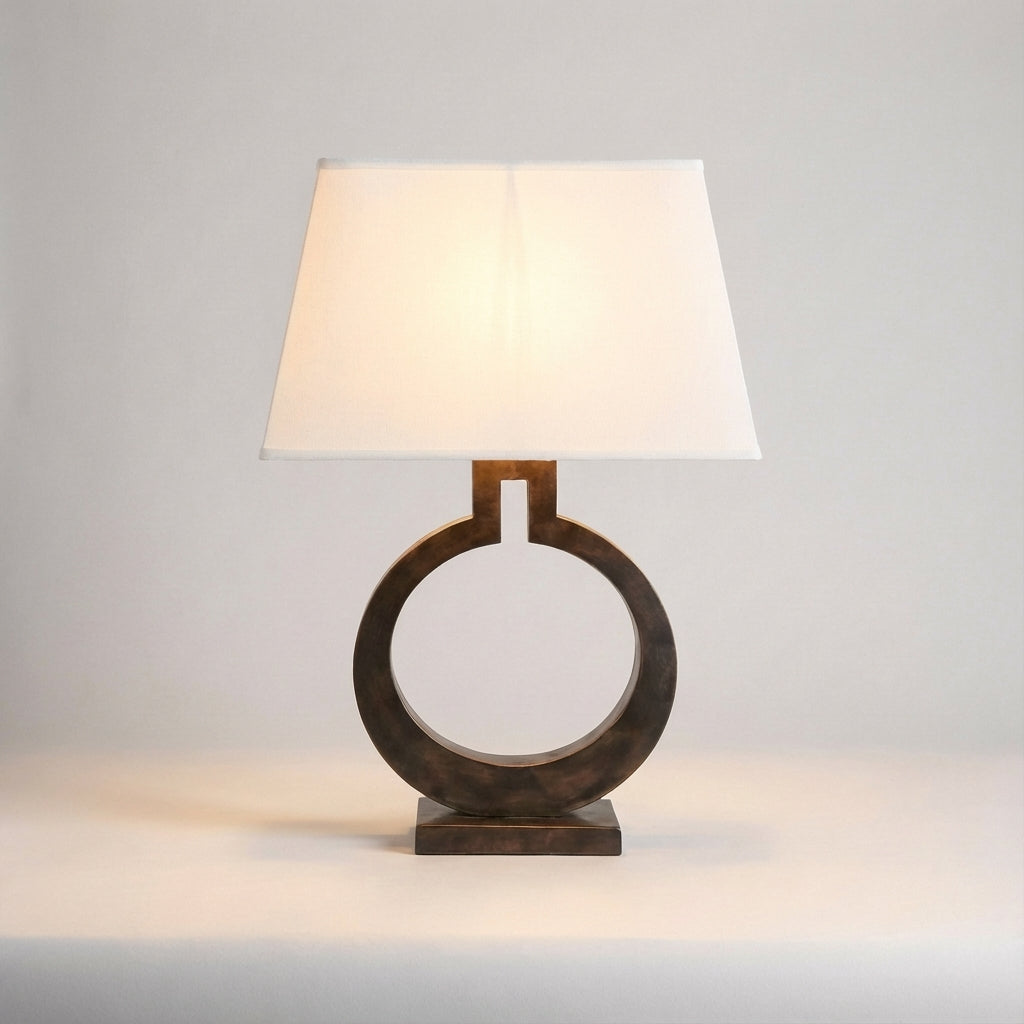 Modern villa-inspired table lamp – Glimora