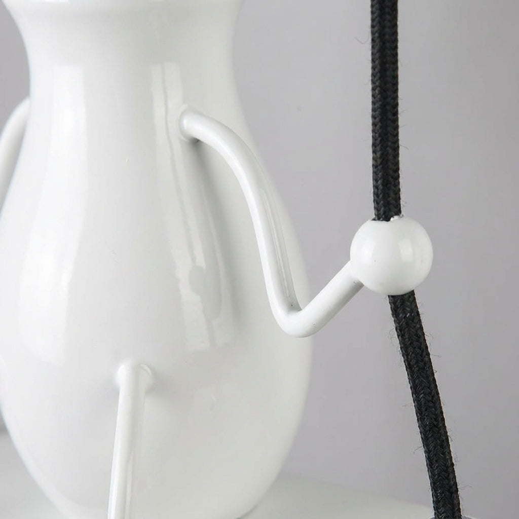 Playful Swing Lamp – Swinglite