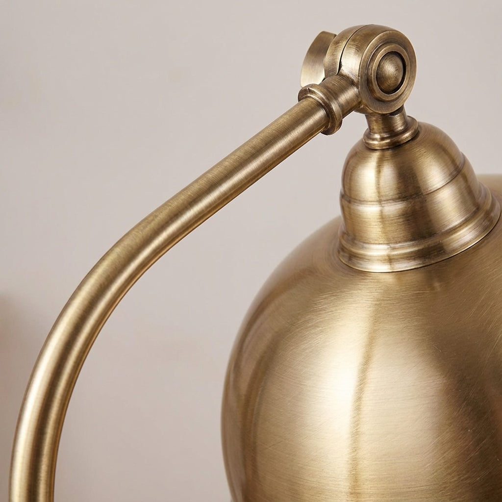 Retro-inspired table lamp – Brasselle