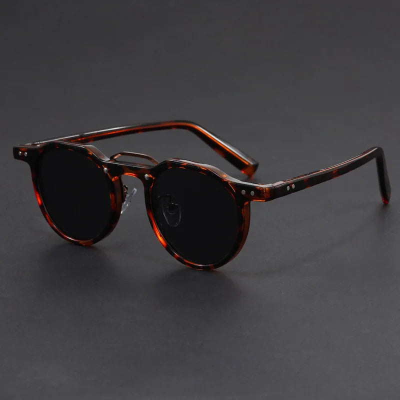 UrbanRay™ Vintage Vibe Appeal