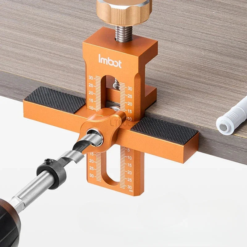 FrameFix™ Effortless Hinge Alignment