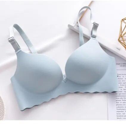 BustBoost™ Smooth Sculpting Comfort