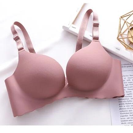 BustBoost™ Smooth Sculpting Comfort