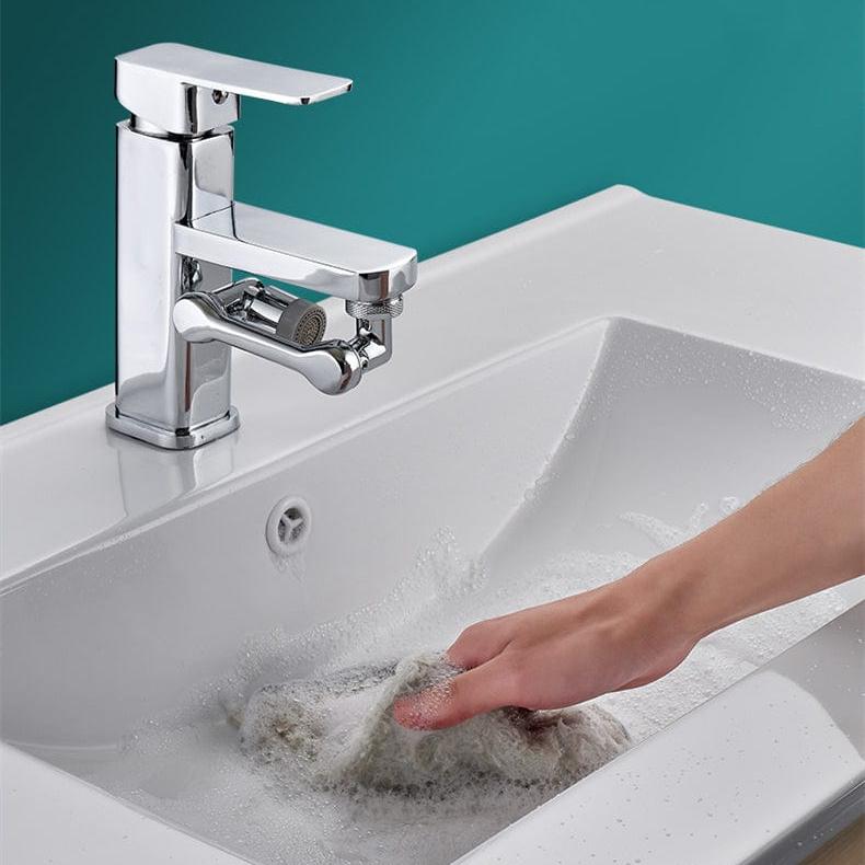 TwistFlow™ Adjustable Water Direction