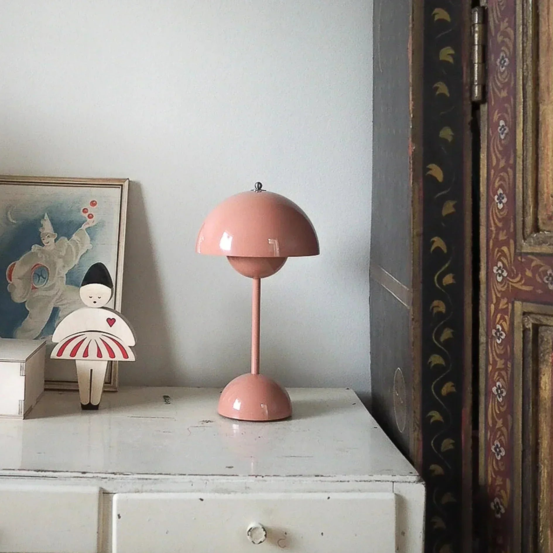 LED Table Lamp - LumiSphere