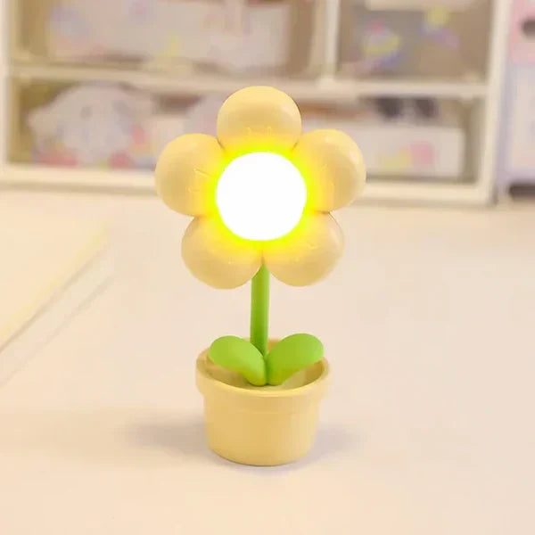 Small Flower Relaxing Table Lamp - BlossomGlow