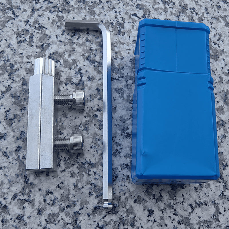 FastenFixer™ Quick Bolt Extraction
