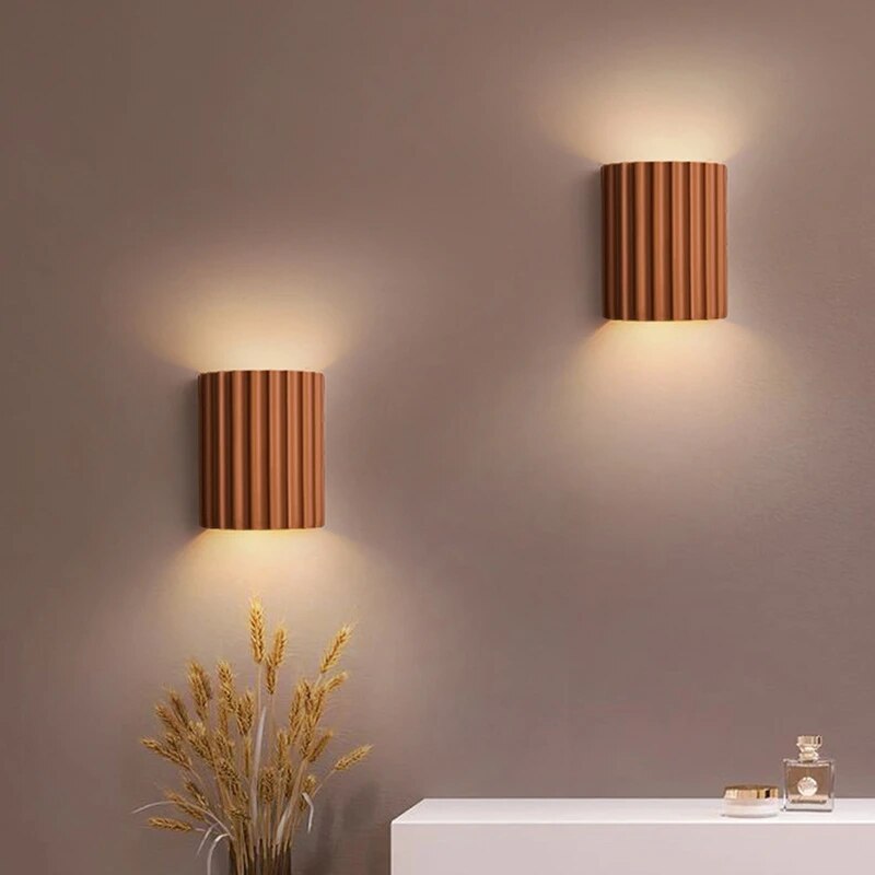 Stylish wall lamps made of synthetic resin - LumiResin